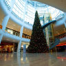 Искусственная елка Royal Christmas Giant Tree Hook-ON 580см.